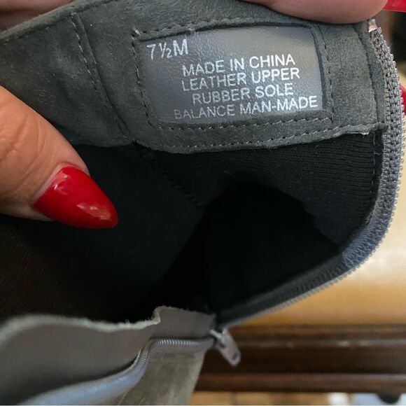 Vaneli Gray Suede Button Booties Round Toe - Picture 11 of 12